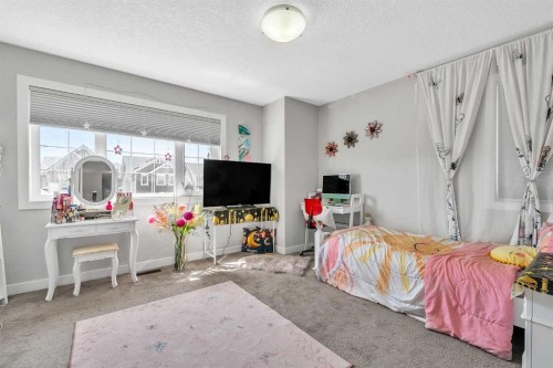 172 Sherwood Square Nw, Calgary, AB - Indoor Photo Showing Bedroom
