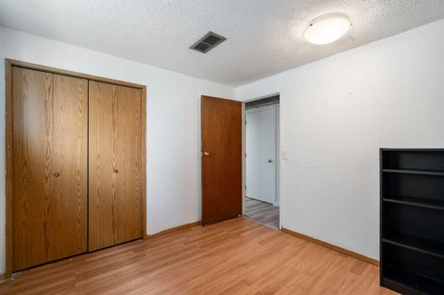 39 Bermuda Drive, Calgary, AB 