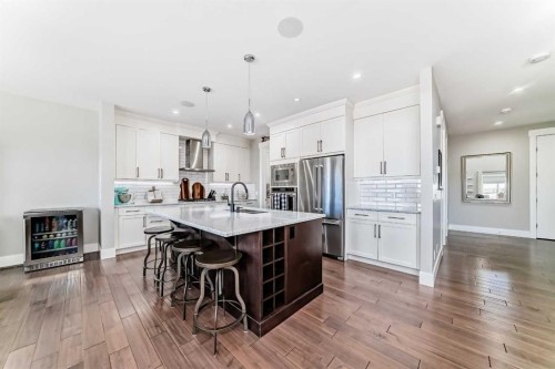 114 Kinniburgh Road, Chestermere, AB - Indoor Photo Showing Kitchen With Upgraded Kitchen