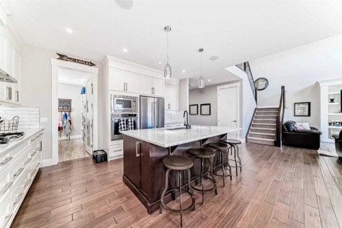 114 Kinniburgh Road, Chestermere, AB - Indoor Photo Showing Kitchen With Upgraded Kitchen