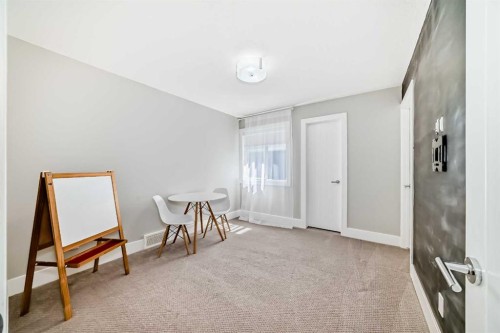 114 Kinniburgh Road, Chestermere, AB - Indoor