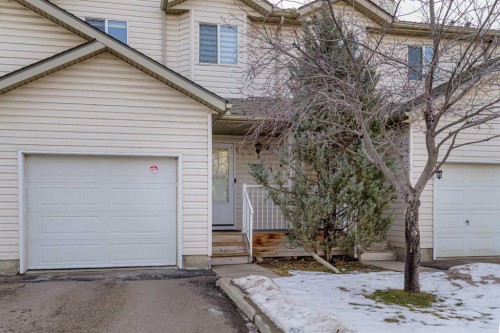 13 Mt Aberdeen Manor Se, Calgary, AB 
