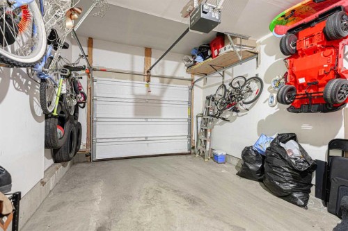 13 Mt Aberdeen Manor Se, Calgary, AB 