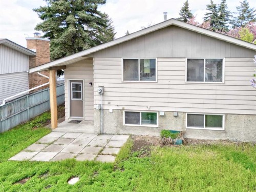 27 Dovely Way Se, Calgary, AB 