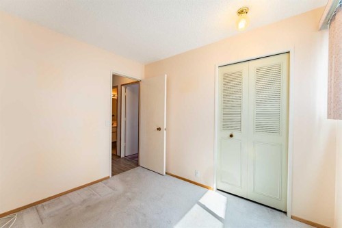 3320 Temple Road Ne, Calgary, AB - Indoor Photo Showing Other Room