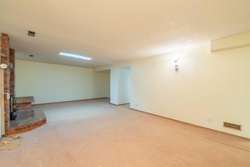3320 Temple Road Ne, Calgary, AB - Indoor