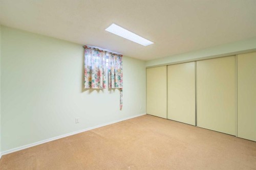 3320 Temple Road Ne, Calgary, AB - Indoor Photo Showing Other Room