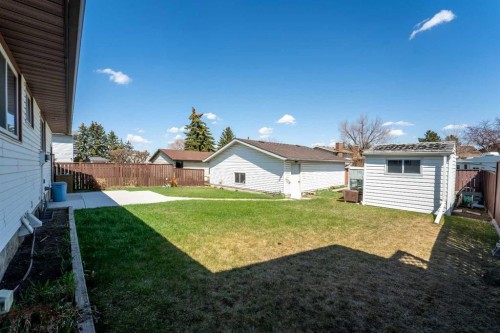 3320 Temple Road Ne, Calgary, AB - Outdoor