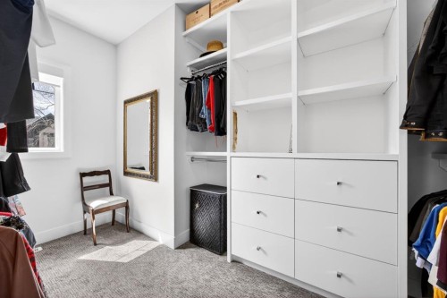 2038 48 Avenue Sw, Calgary, AB - Indoor Photo Showing Other Room