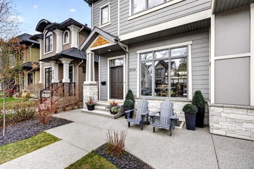 2038 48 Avenue Sw, Calgary, AB - Outdoor With Facade