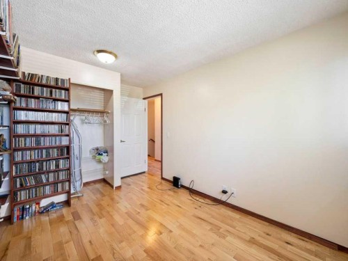 143 Erin Mount Place Se, Calgary, AB - Indoor Photo Showing Other Room