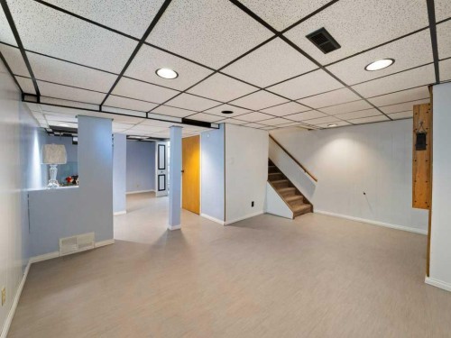 143 Erin Mount Place Se, Calgary, AB - Indoor Photo Showing Other Room
