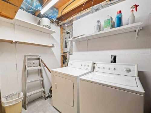 143 Erin Mount Place Se, Calgary, AB - Indoor Photo Showing Laundry Room