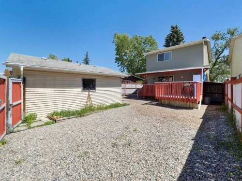 143 Erin Mount Place Se, Calgary, AB - Outdoor With Exterior