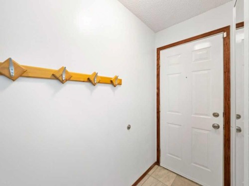 143 Erin Mount Place Se, Calgary, AB - Indoor Photo Showing Other Room