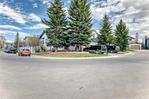176 Woodside Road Nw, Airdrie, AB - Outdoor