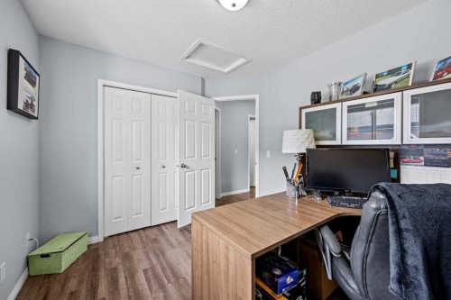 187 West Lakeview Circle, Chestermere, AB - Indoor Photo Showing Office