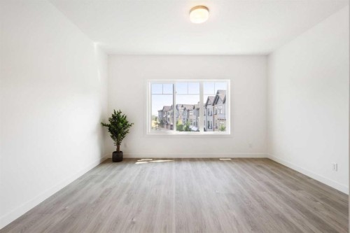 140-2231 81St Street Sw, Calgary, AB - Indoor Photo Showing Other Room