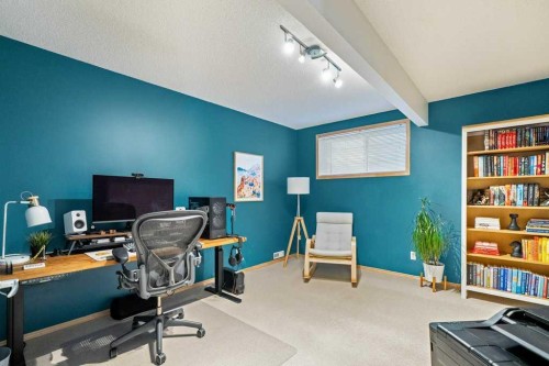 90 Elgin Drive Se, Calgary, AB - Indoor Photo Showing Office