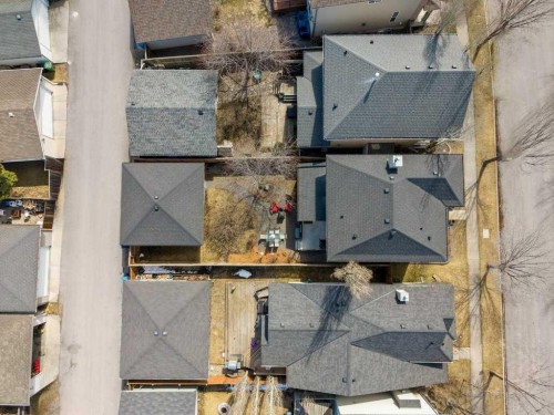 90 Elgin Drive Se, Calgary, AB - Outdoor