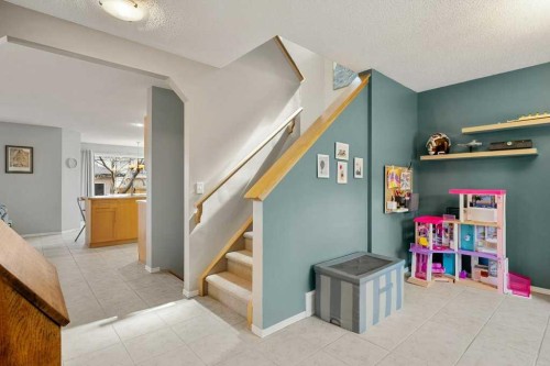 90 Elgin Drive Se, Calgary, AB - Indoor Photo Showing Other Room