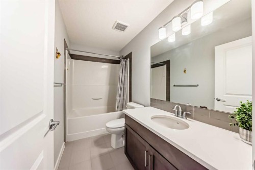 312 Auburn Shores Way Se, Calgary, AB - Indoor Photo Showing Bathroom