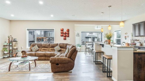 14 Silverado Ridge Link Sw, Calgary, AB - Indoor Photo Showing Living Room