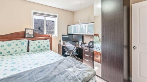 14 Silverado Ridge Link Sw, Calgary, AB - Indoor Photo Showing Bedroom