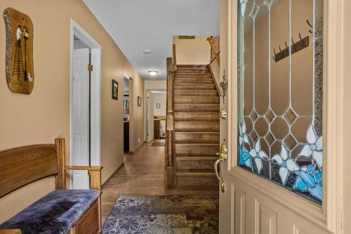 1054 Evergreen Circle, Canmore, AB - Indoor Photo Showing Other Room