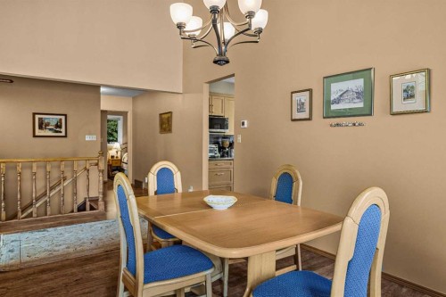 1054 Evergreen Circle, Canmore, AB - Indoor Photo Showing Dining Room