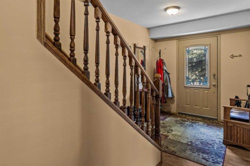 1054 Evergreen Circle, Canmore, AB - Indoor Photo Showing Other Room