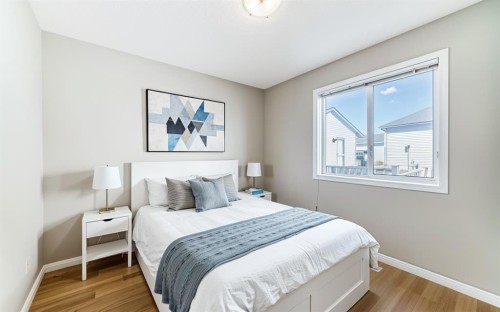 231 Saddlebrook Way Ne, Calgary, AB - Indoor Photo Showing Bedroom