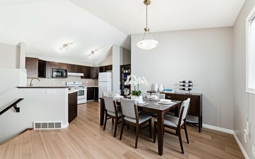 231 Saddlebrook Way Ne, Calgary, AB - Indoor