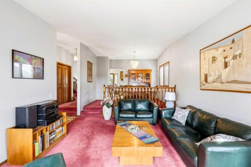 149 Edgehill Drive Nw, Calgary, AB - Indoor Photo Showing Living Room