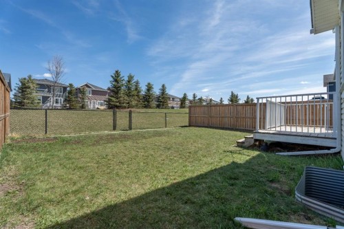 30 Redstone Parade Ne, Calgary, AB - Outdoor