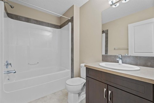 30 Redstone Parade Ne, Calgary, AB - Indoor Photo Showing Bathroom