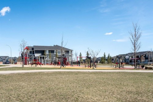 30 Redstone Parade Ne, Calgary, AB - Outdoor