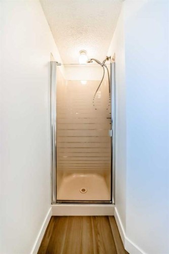 609 Downey Place, Okotoks, AB - Indoor Photo Showing Bathroom