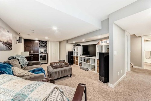 609 Downey Place, Okotoks, AB - Indoor