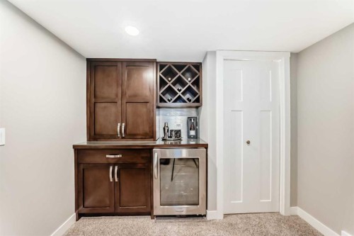 609 Downey Place, Okotoks, AB - Indoor Photo Showing Other Room