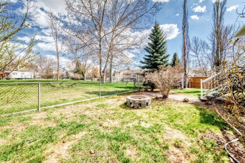 609 Downey Place, Okotoks, AB - Outdoor