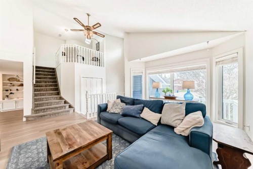 609 Downey Place, Okotoks, AB - Indoor Photo Showing Living Room