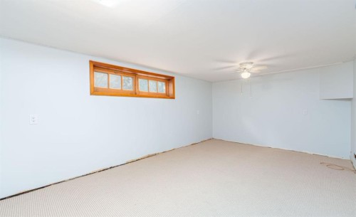 230 4 Avenue Se, High River, AB - Indoor Photo Showing Other Room