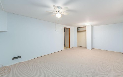 230 4 Avenue Se, High River, AB - Indoor Photo Showing Other Room