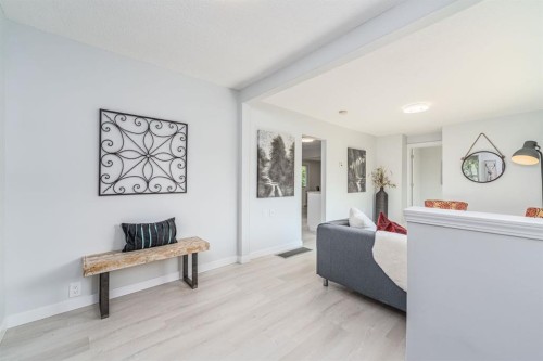 230 4 Avenue Se, High River, AB - Indoor
