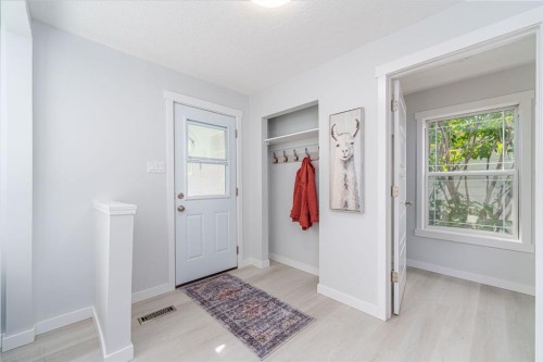 230 4 Avenue Se, High River, AB - Indoor Photo Showing Other Room