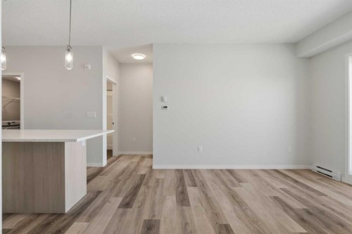 3403-33 Carringham Gate Nw, Calgary, AB - Indoor Photo Showing Other Room