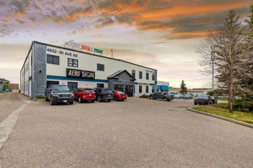 4852 50 Avenue Ne, Calgary, AB 