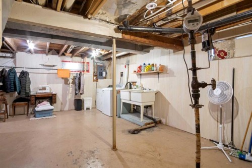 4306 55 Avenue, Olds, AB - Indoor Photo Showing Basement