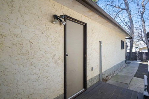 4306 55 Avenue, Olds, AB - Outdoor